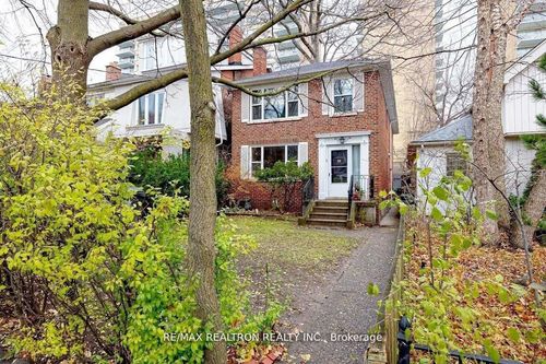 ll-22 Gormley Ave, Toronto, ON, M4V1Y8 | Card Image