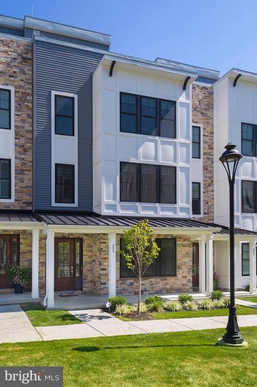 353 Horseshoe Trl, NEWTOWN SQUARE, PA, 19073-2346 | Card Image