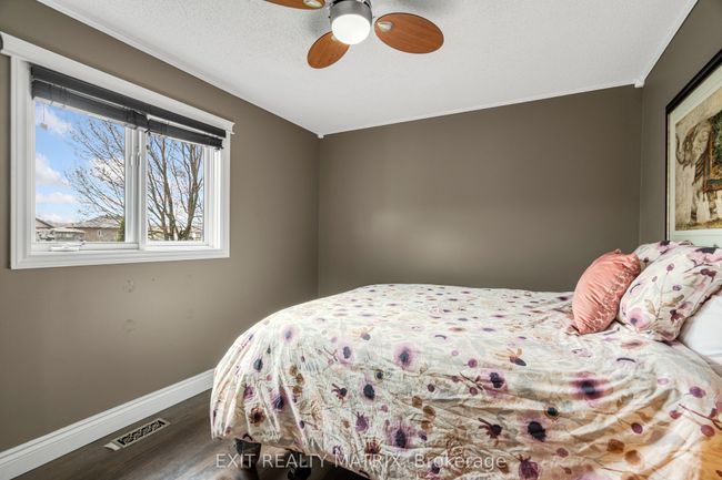 1920 Landry St, House other with 3 bedrooms, 3 bathrooms and 9 parking in Clarence Creek ON | Image 25