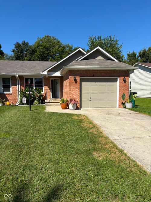 2184 Galaxy Dr, Franklin, IN, 46131-8836 | Card Image