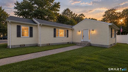 39 Sodom Ln, Derby, CT, 06418-2607 | Card Image