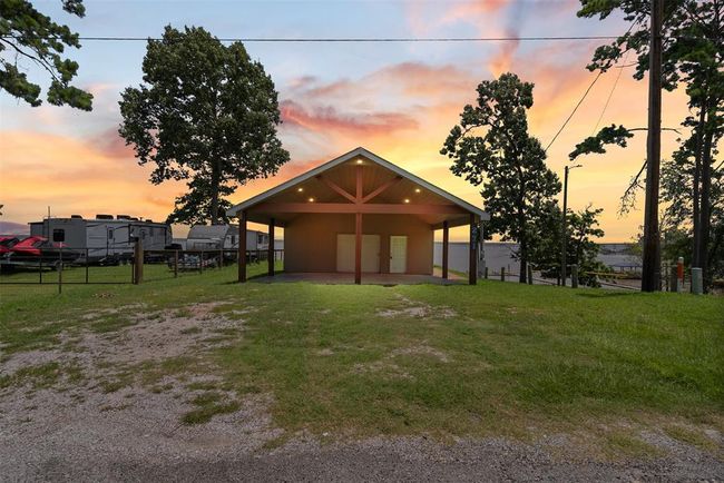 271 Key Largo Loop, House other with 3 bedrooms, 2 bathrooms and 3 parking in Pointblank TX | Image 6