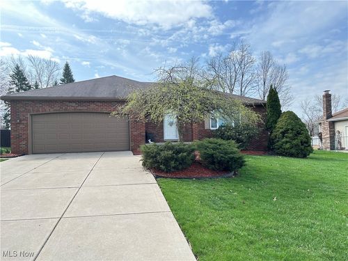4173 Clearwater Dr, Parma, OH, 44134-6304 | Card Image