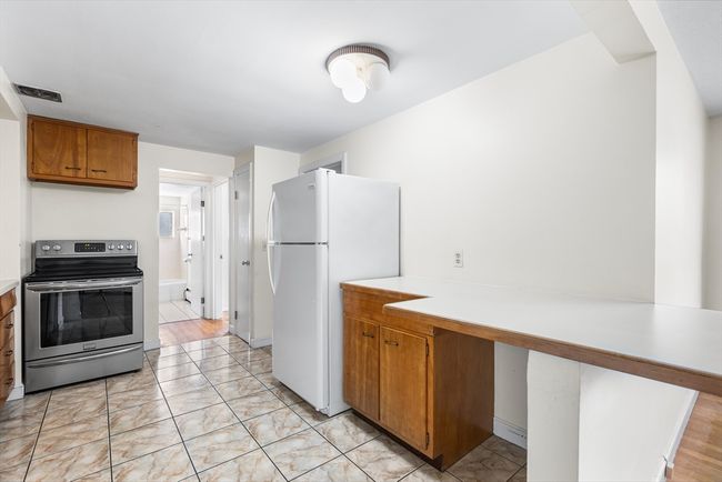 APT-6 - 50 Tuttle St, Condo with 2 bedrooms, 1 bathrooms and 1 parking in Wakefield MA | Image 9