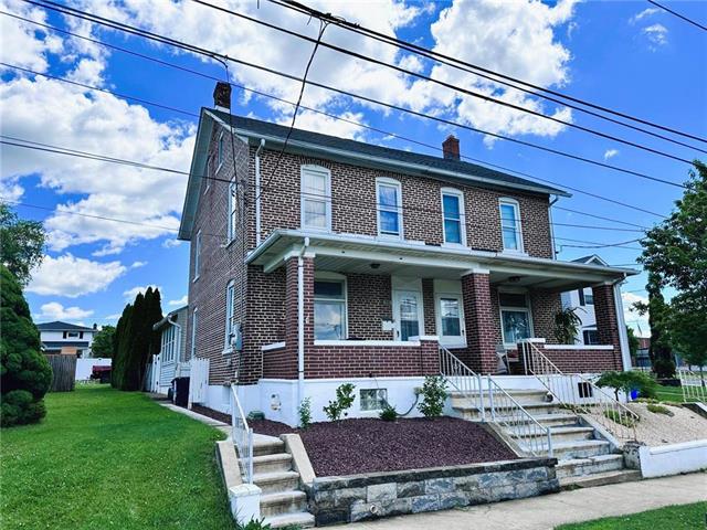Laubach Ave, Northampton, PA 18067