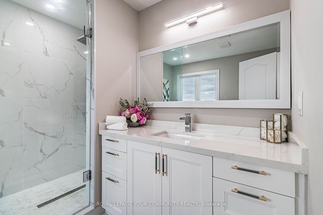 63 Regency View Hts, House other with 4 bedrooms, 4 bathrooms and 5 parking in Maple ON | Image 21