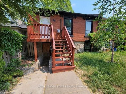 lower-98 West Ave N, Hamilton, ON, L8L5C3 | Card Image