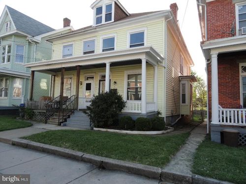 537 N Locust St, HAGERSTOWN, MD, 21740-3911 | Card Image