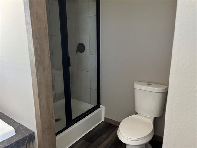 Primary separate shower | Image 11