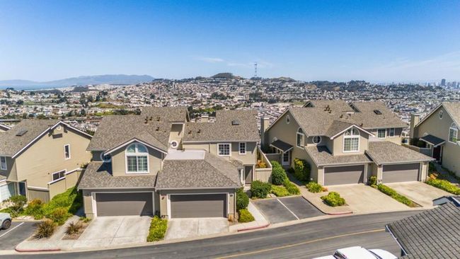 156 Treeview Dr, Townhouse with 2 bedrooms, 3 bathrooms and 2 parking in Daly City CA | Image 52