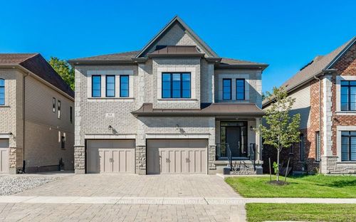 84 Mccann St, Guelph, ON, N1G0B9 | Card Image