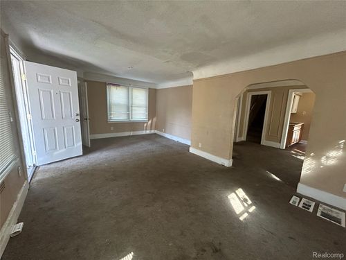 11718 Manor St, Detroit, MI, 48204-4710 | Card Image