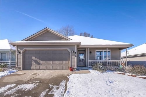 528 Saturn Dr, Raymore, MO, 64083-8803 | Card Image