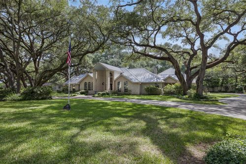 203 Oak Cluster Dr, Columbus, TX, 78934-2050 | Card Image