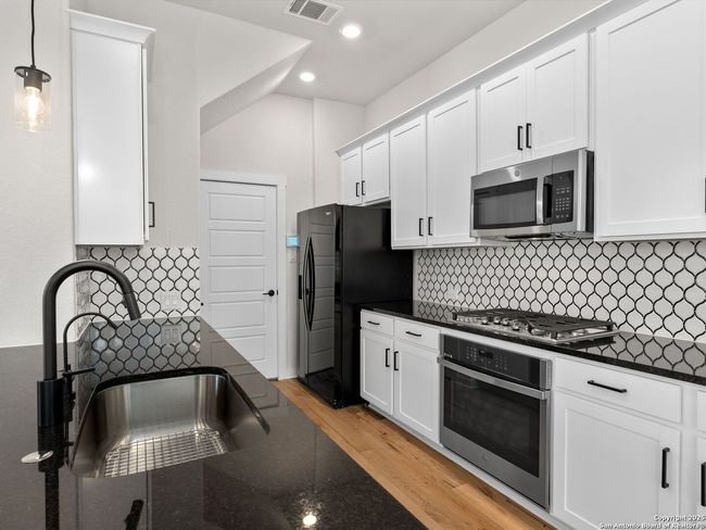 UNIT-1 - 5843 Whitby Rd, House other with 3 bedrooms, 3 bathrooms and null parking in San Antonio TX | Image 9