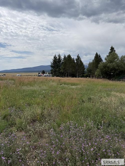 5166 Valley Drive, Island Park, ID, 83429 | Card Image