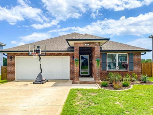 5601 Guinevere Ln, Milton, FL, 32583-5656 | Card Image