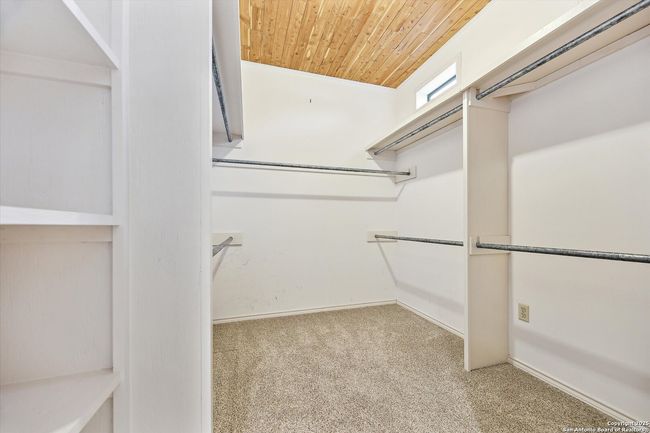 640 Woodlake Dr, House other with 5 bedrooms, 5 bathrooms and null parking in Mcqueeney TX | Image 19