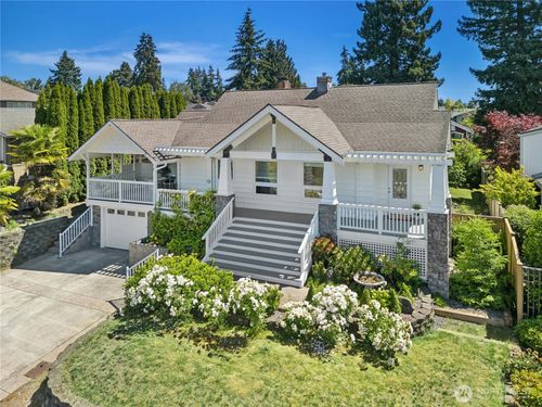 1203 N 36th Street, Renton, WA, 98056 | Card Image