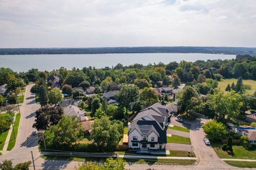 271 Codrington St, Barrie, ON, L4M1S7 | Card Image