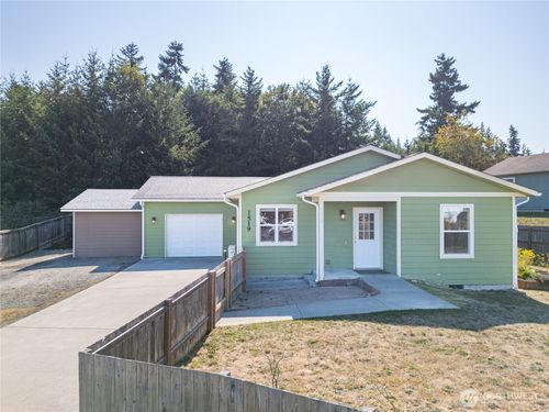 1519 Pendley Ct, Port Angeles, WA, 98363-5426 | Card Image