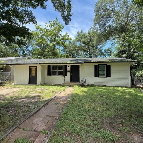 1306 Liveoak Ave, Corsicana, TX, 75110-3751 | Card Image