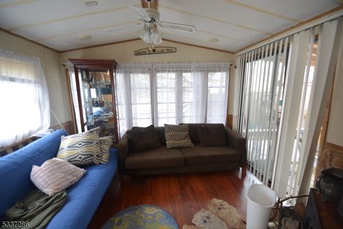 42 Elm Vlg, Sussex, NJ, 07461 | Card Image