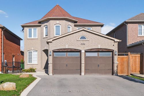 50 Coalbrook Crt, Woodbridge, ON, L4L9B7 | Card Image