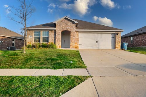 606 Chuck Wagon Dr, Josephine, TX, 75189-5475 | Card Image