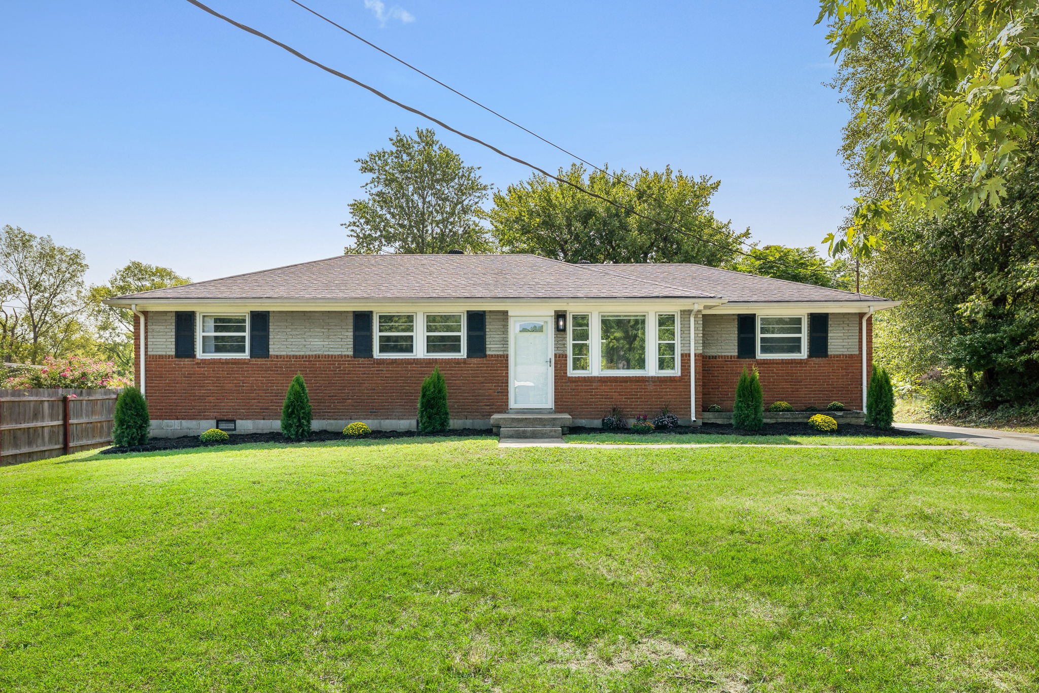 Packard Dr, Nashville, TN 37211