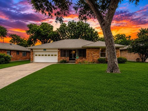 417 Rorary Dr, Richardson, TX, 75081-6036 | Card Image