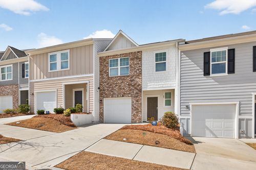 64 Thetford Way, Winder, GA, 30680-4553 | Card Image
