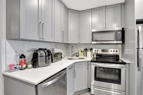 2609 Nw 9th Ave, Wilton Manors, FL, 33311-2314 | Card Image