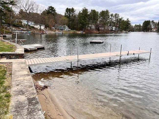 75 Hunter Ave, House other with 3 bedrooms, 3 bathrooms and 7 parking in Hudson MA | Image 12