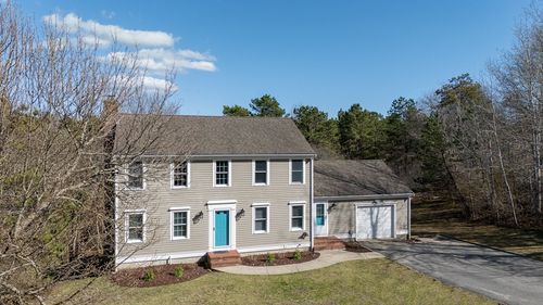 8 Farrell Dr, Forestdale, MA, 02644-1026 | Card Image