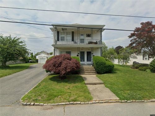 110 Burbank St, Cranston, RI, 02910-3809 | Card Image