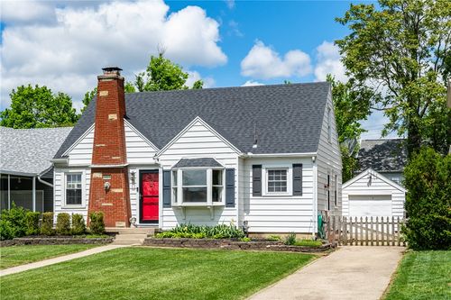 1015 Croyden Dr, Dayton, OH, 45420-2209 | Card Image