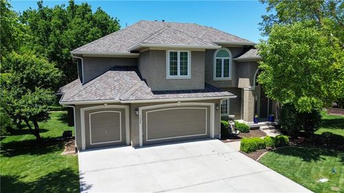 1528 Sw Hedgewood Ln, Lee's Summit, MO, 64081-2493 | Card Image