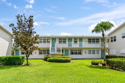 108 - 700 Horizons W, Condo with 1 bedrooms, 1 bathrooms and null parking in Boynton Beach FL | Image 1