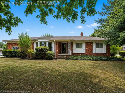 53238 Saturn Dr, Shelby Township, MI, 48316-2330 | Card Image