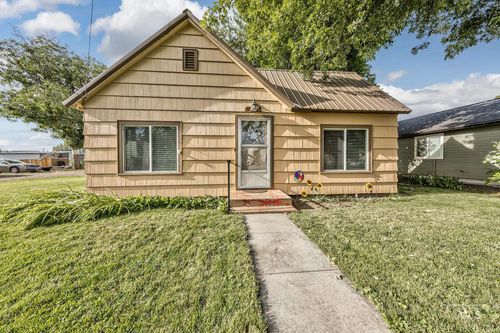 815 W Galloway Ave, Weiser, ID, 83672-1621 | Card Image