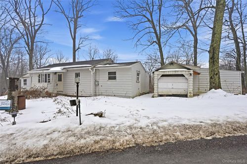 384 Tempaloni Rd, Ellenville, NY, 12428-5209 | Card Image