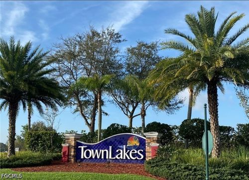 18168 Horizon View Blvd, Lehigh Acres, FL, 33972-4813 | Card Image