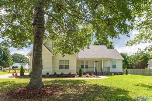 2526 Dug Hill Rd, Brownsboro, AL, 35741-9257 | Card Image