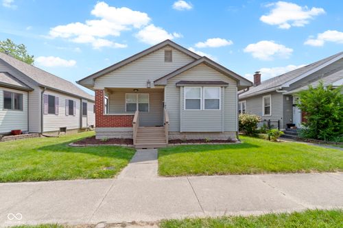 141 S 9th Ave, Beech Grove, IN, 46107-1940 | Card Image