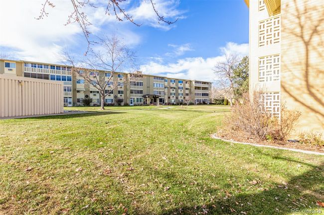 APT-11B - 635 S Alton Way, Condo with 2 bedrooms, 1 bathrooms and 1 parking in Denver CO | Image 20