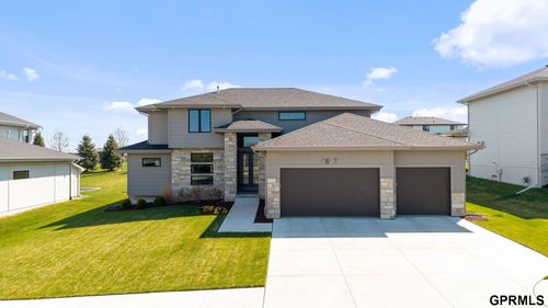 3827 S 212th St, Elkhorn, NE, 68022-3255 | Card Image