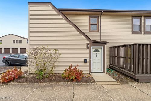 apt-d-576 Turney Rd, Bedford, OH, 44146-7335 | Card Image