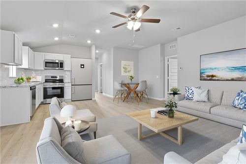 449 Rock Creek Dr, Tonganoxie, KS, 66086 | Card Image