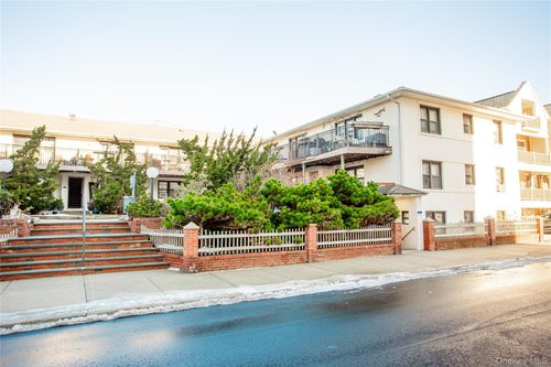 apt-2g-65 W Broadway, Long Beach, NY, 11561-4017 | Card Image